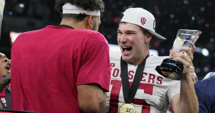 Alabama, Miami in, Notre Dame out and Indiana No. 1 in College Football Playoff rankings