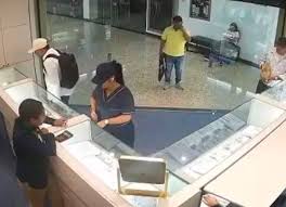 Capturan a policía por presunto vínculo en intento de robo a joyería en Bucaramanga