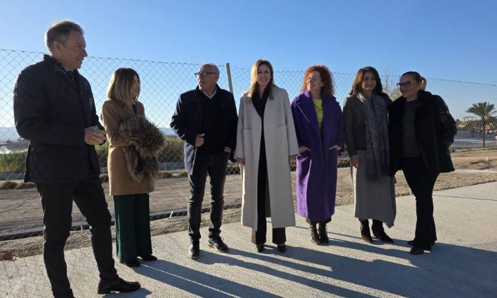 20 desempleados rehabilitan el centro de día de Apandis en La Hoya y se forman en construcción con contrato y salario