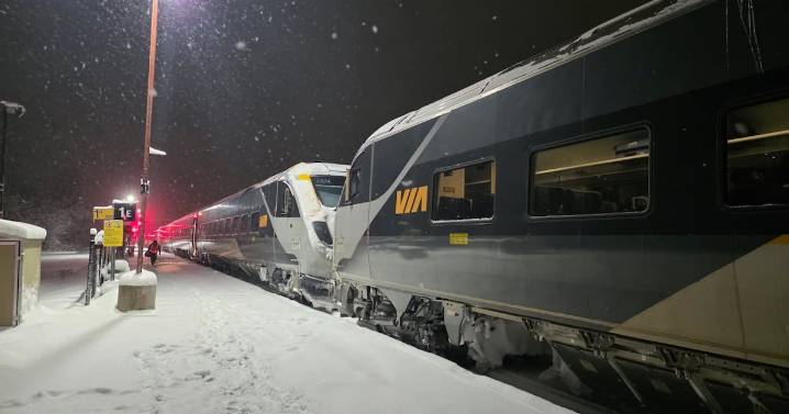 Via Rail passengers stranded 12 hours; feds seek answers