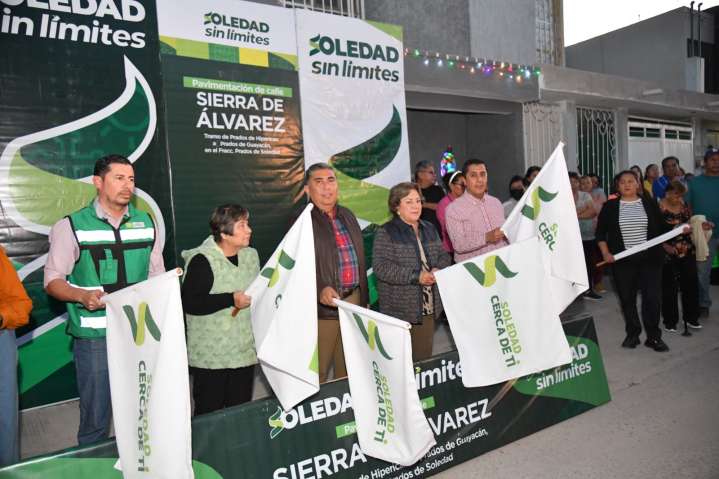 Navarro arranca pavimentación en Prados de Soledad