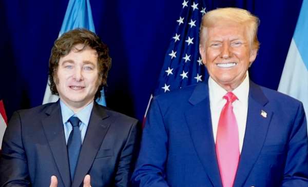 “Lo respaldé y ganó de una manera aplastante”: Trump se atribuyó el triunfo de Milei en las elecciones legislativas