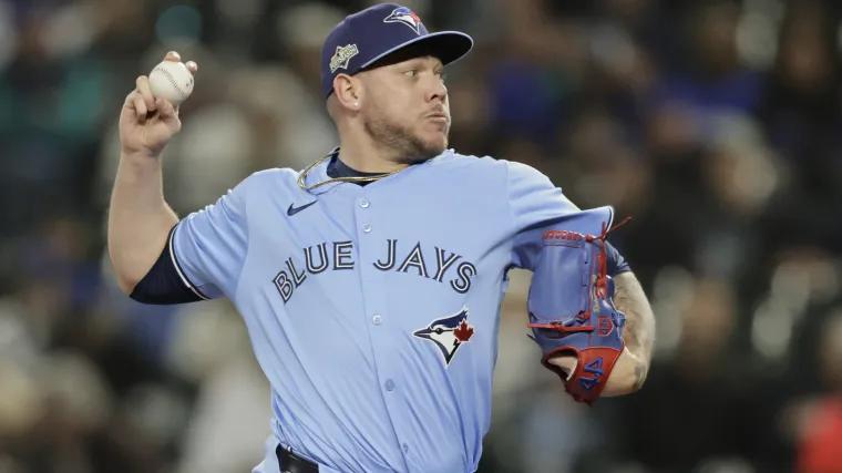 Report: Blue Jays make surprising roster move, DFA trusted pitcher