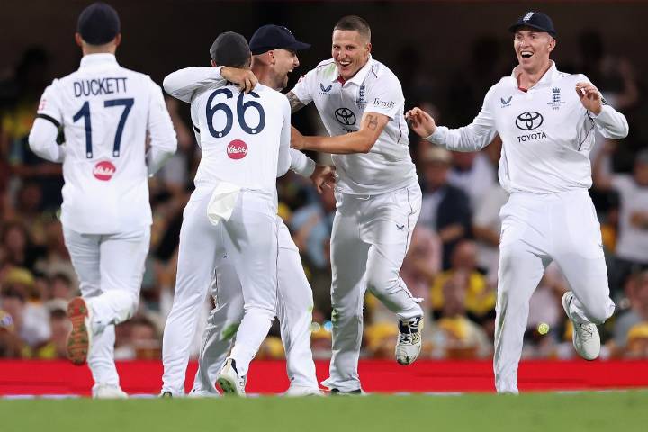Ashes 2025 live score: Australia lead by 44 as England rue dropped catches at end of day two