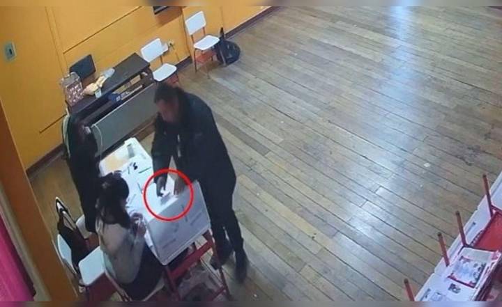 Puno: anularán elecciones en el Colegio de Abogados tras video que registra introducción irregular de votos