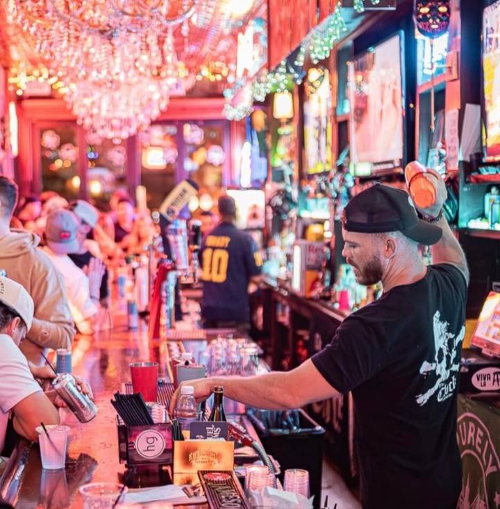 Pushup Drama at Clock Tavern: Licensing Board Weighs In After Late