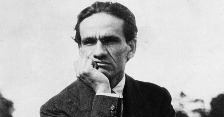 Michael Hofmann · Only foam comes out: Vallejo in English