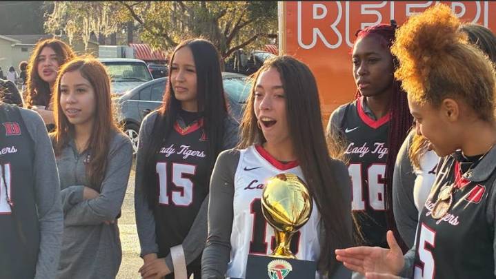 Dunnellon's female football kicker honored with Bucs tix, Dunkin'