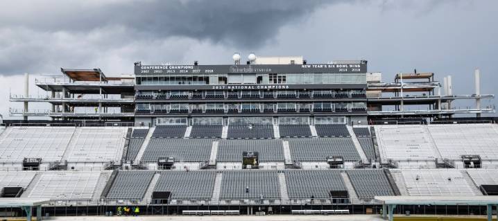 UCF trustees to talk hosting Orlando bowls, Florida Classic