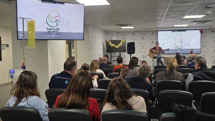 Quirónsalud Málaga y Fundación Olivares celebran un concierto navideño para pacientes hospitalizados