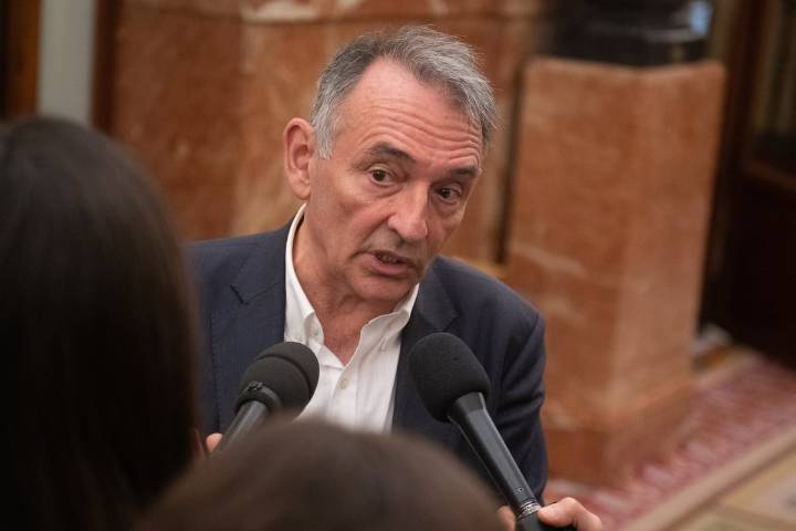 Sumar endurece el tono contra el PSOE y le “exige” una investigación interna y que no reaccione solo ‘a posteriori’