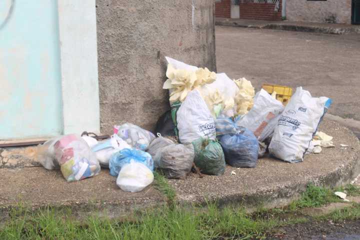 Habitantes de Colinas del Paramaconi piden eficiencia en el servicio de aseo