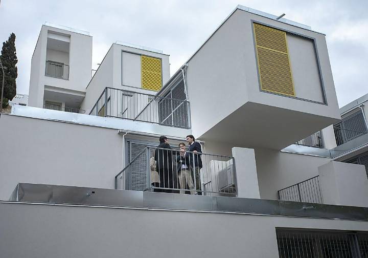 Alicante termina las viviendas de El Portón en el Casco Antiguo con alquiler joven desde 120 euros