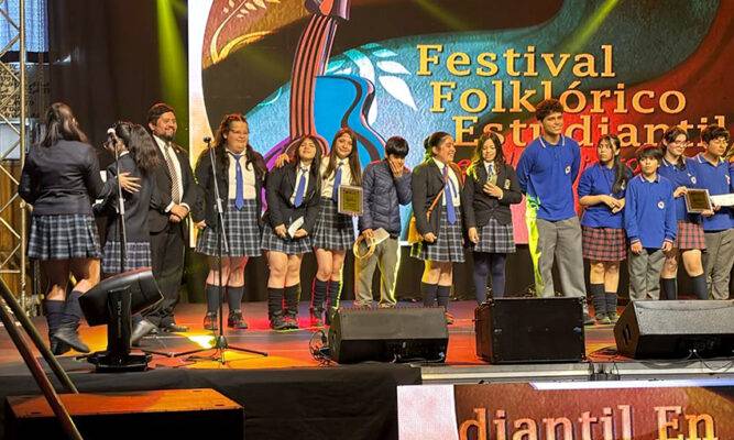Escuela Hernando de Magallanes recogió por partida doble los frutos de su trabajo musical
