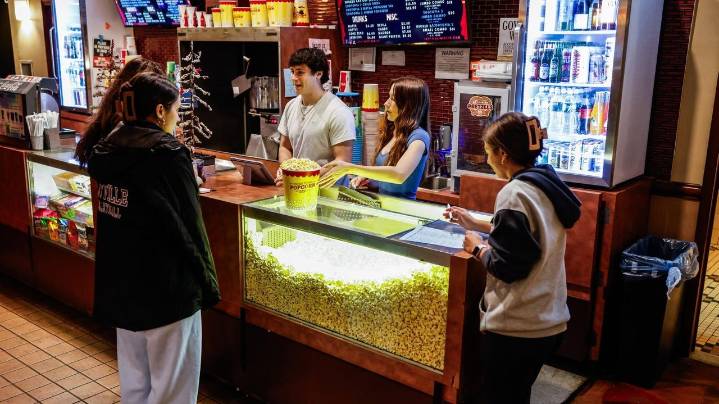 Why are so many Long Island movie theaters closing?