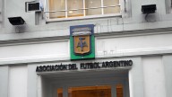 Autoridades allanan la sede de la AFA y otros clubes en Argentina; conozca los motivos