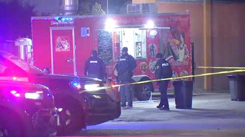 Police looking for 2 masked suspects in connection with deadly shooting at north Houston taco truck off W. Dayna near Airline