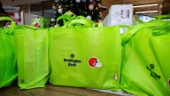 Browns and Huntington National Bank partner to provide gifts to Cuyahoga County children