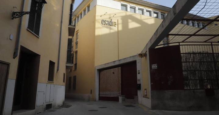 La ESADIB cesa al jefe de estudios por «conductas reprobables» con alumnas