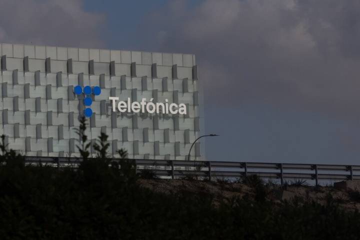 Telefónica propone bajar un 5% la afectación del ERE