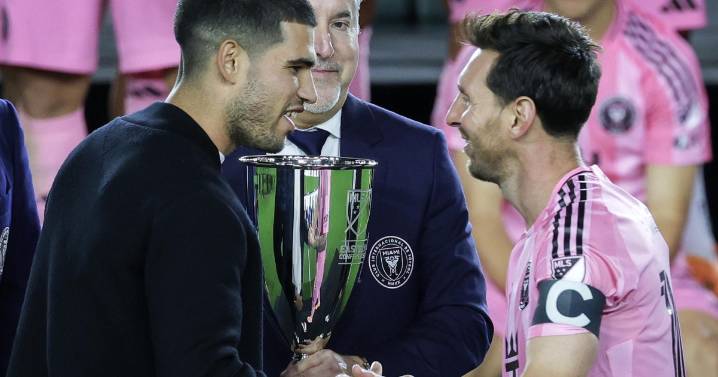 Caos en la visita de Messi a la India: detenido el organizador, disturbios y el jugador evacuado