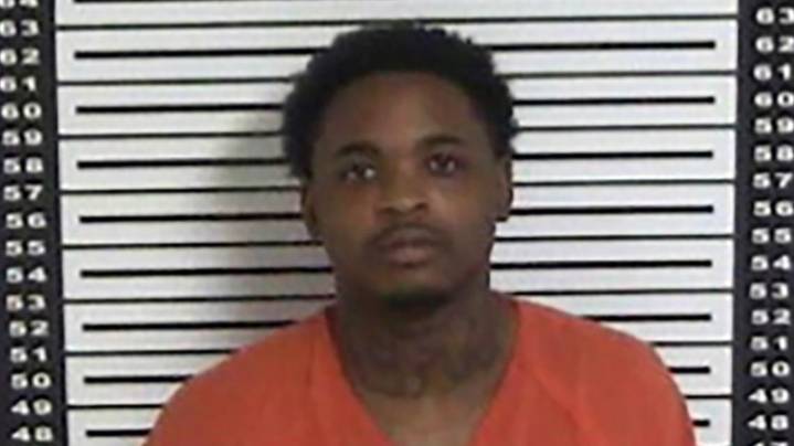 Sheriff hunting for the last of 3 inmates who escaped from a Louisiana jail