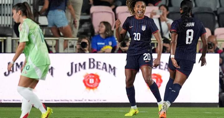 Macario and Shaw score in 2-0 USWNT win over Italy to end 2025