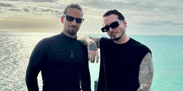 Maluma abrió su corazón y dedicó unas emotivas palabras a J Balvin luego de su concierto en Medellín: “Me colaba en las fiestas en las que cantaba”