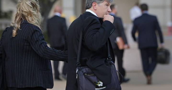 St. Louis police fundraiser sponsored by slot machine firm