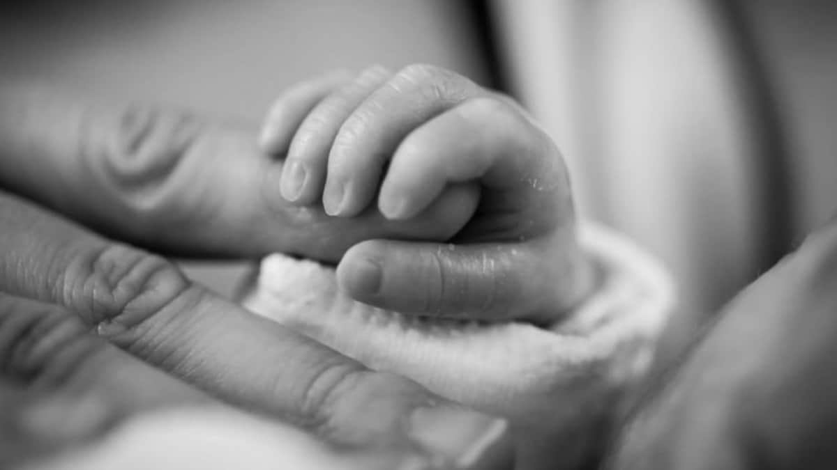 UP Shocker: 23-Day-Old Baby Sleeping Between Parents Dies Of Suffocation, Couple Breaks Down, Blames Each Other