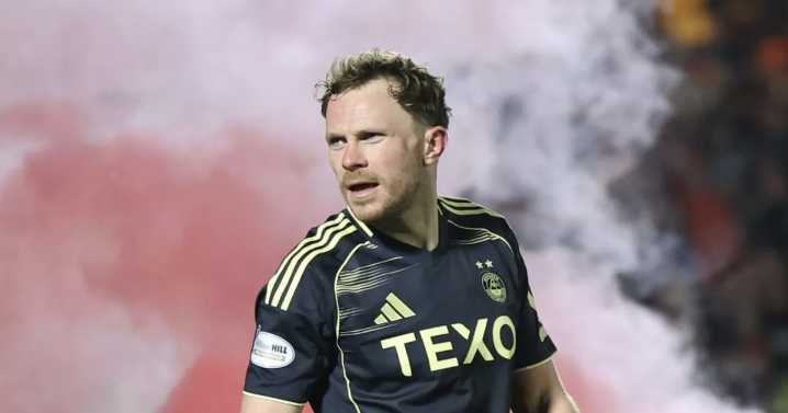 Aberdeen's Nicky Devlin backed to achieve Scotland World Cup dream by Jimmy Thelin