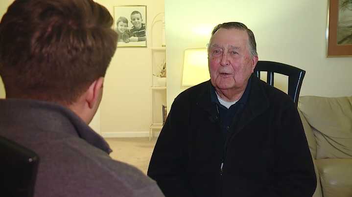 88-year-old veteran becomes social media sensation as thousands rally to help him retire