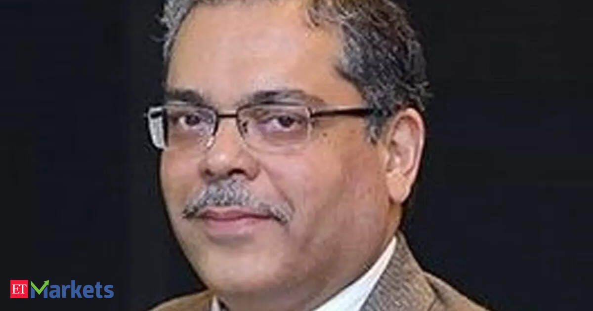 Mkt lacks direction; largecaps favoured: Anand Tandon