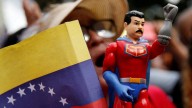 Maduro pierde más aliados, cierra filas con las FF.AA. y sigue de cerca el acercamiento de Lula con Trump