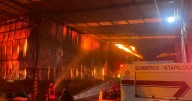Incendio en fábrica de colchones en Ixtapaluca moviliza a bomberos y autoridades: No se reportan lesionados