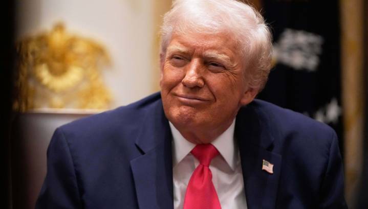 Who qualifies for contributions of $1,000 or $250 to their Trump account?