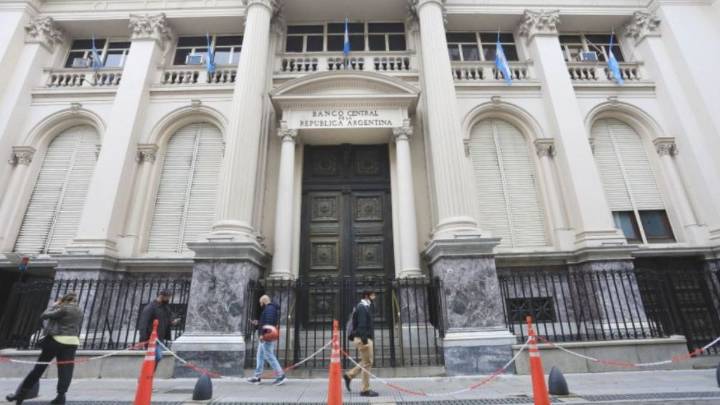 El Banco Central pagó Bopreal y canceló deuda con importadores