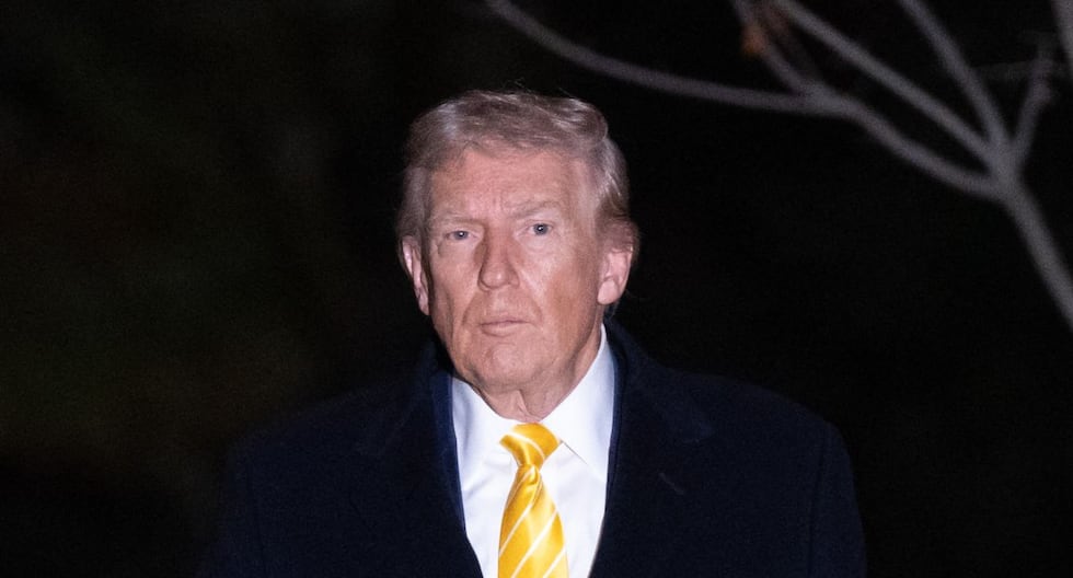 Donald Trump anuncia decreto para prohibir a los estados regular la inteligencia artificial 