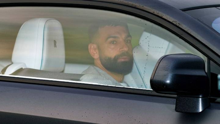 Salah publica foto solo en el gimnasio tras no viajar con Liverpool