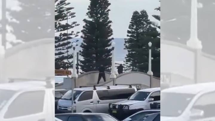 Gunman opens fire at crowded Australia beach, people rush for shelter