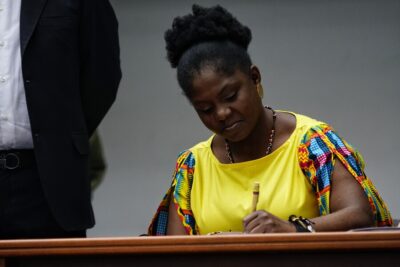 Vicepresidenta de Colombia firma acuerdos con Togo y estrecha lazos con el banco de Cedeao