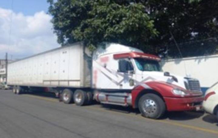 Chofer es vinculado a proceso por transportar sustancias para producir droga en Uruapan