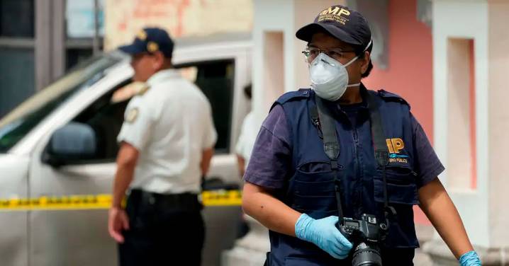 Asesinan a un alcalde durante desfile por Navidad: Autoridades investigan el crimen