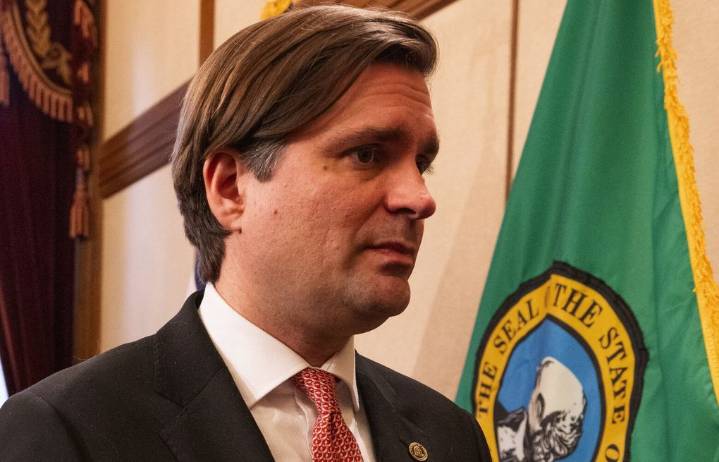 WA treasurer pushes to require financial education for high schoolers