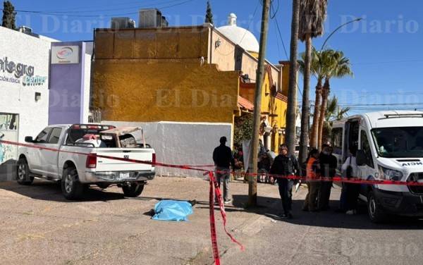 Le cae aire acondicionado en la cabeza y muere en plena calle