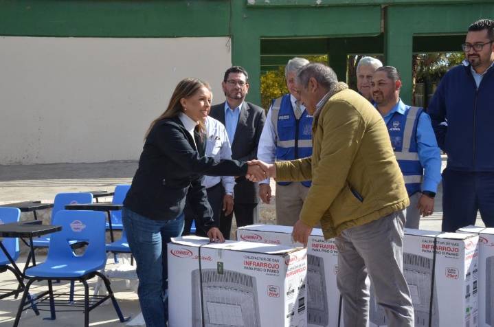 Xóchitl Contreras impulsa aulas dignas y refrenda que la educación de Juárez no puede esperar