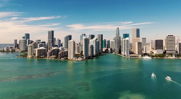 "Le entran" mexicanos a Miami; aumentan inversiones ante inseguridad