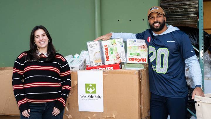 Walter Payton NFL Man Of The Year Nomination 'Incredibly Special' For Seahawks S Julian Love