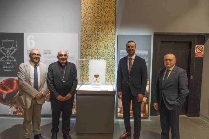 El MuVIM muestra la historia y el significado del Santo Cáliz de Valencia