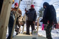 Wheelchair ramp built by middle school students helps father return home